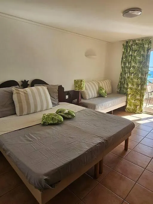 Studio La Cocoteraie, Vue Mer Courcelles Guadeloupe